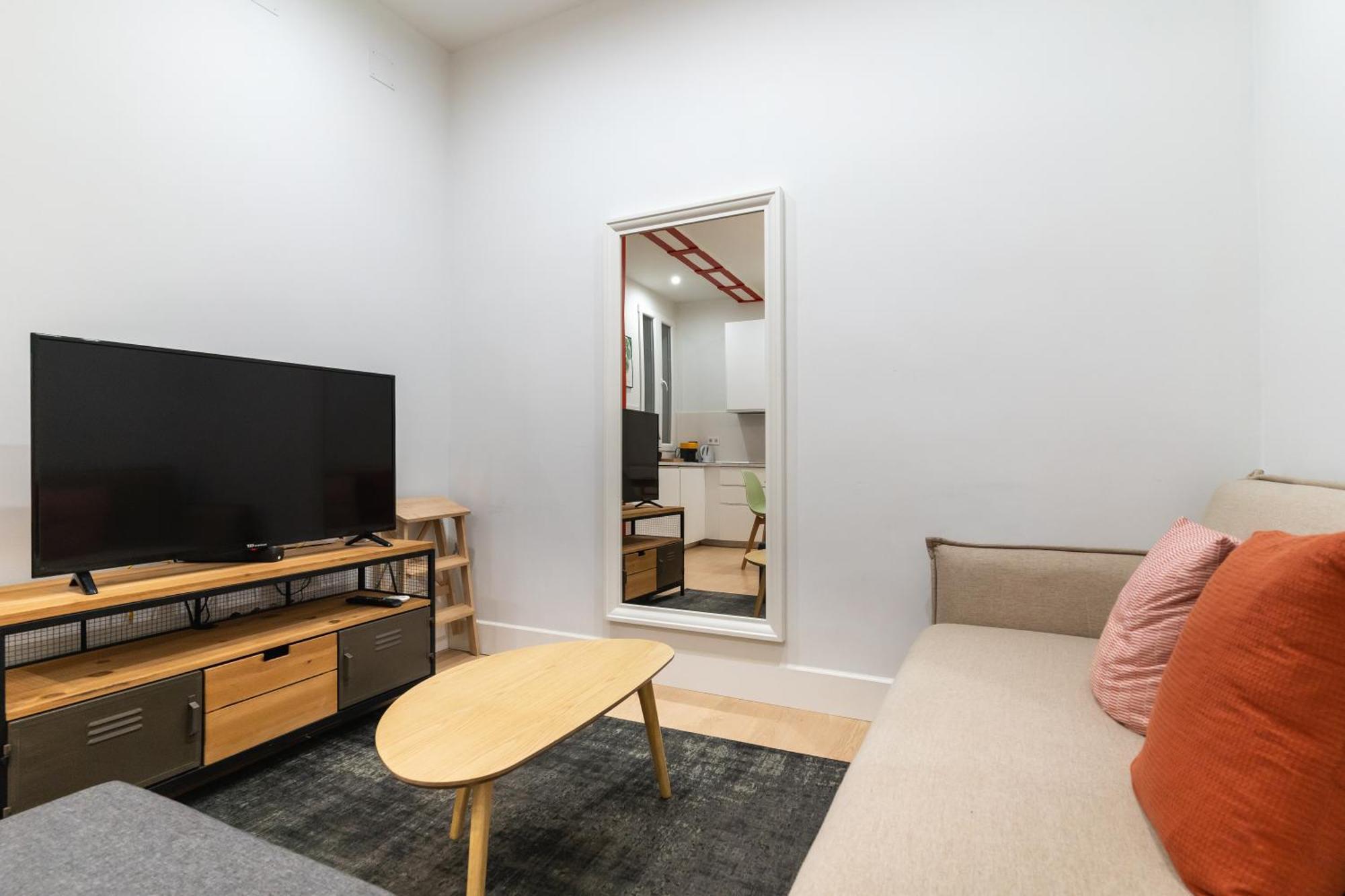 Cozy And Central-1Bd 1Bth- Cortes Apartment Madrid Exterior photo